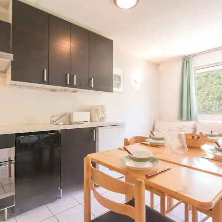 2 Pieces Avec Coin Nuit, Balcon, Parking Et Casier A - Proche Telecabine Et Centre - Fr-1-330c-16 Appartement *