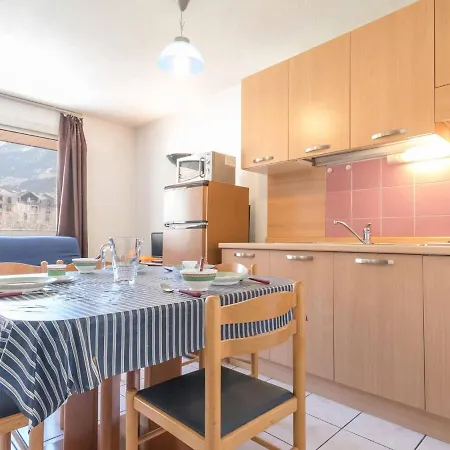 2 Pieces Avec Coin Nuit, Balcon, Parking Et Casier A - Proche Telecabine Et Centre - Fr-1-330c-16 Appartement *