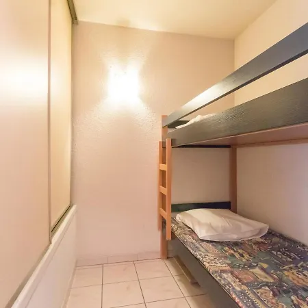 2 Pieces Avec Coin Nuit, Balcon, Parking Et Casier A - Proche Telecabine Et Centre - Fr-1-330c-16 * Briancon (Hautes-Alpes)