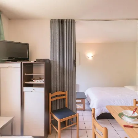 Apartment 2 Pieces Avec Coin Nuit, Balcon, Parking Et Casier A - Proche Telecabine Et Centre - Fr-1-330c-16 *
