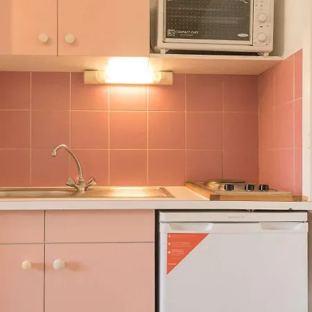 아파트 2 Pieces Avec Coin Nuit, Balcon, Parking Et Casier A - Proche Telecabine Et Centre - Fr-1-330c-16 Briançon