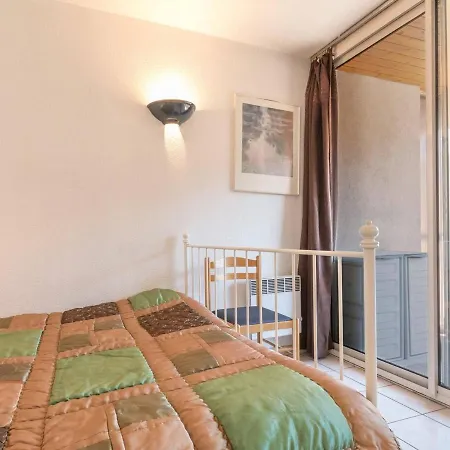 2 Pieces Avec Coin Nuit, Balcon, Parking Et Casier A - Proche Telecabine Et Centre - Fr-1-330c-16 * Briancon (Hautes-Alpes)