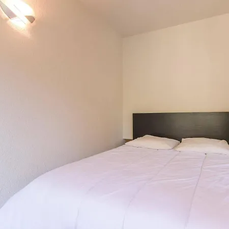 2 Pieces Avec Coin Nuit, Balcon, Parking Et Casier A - Proche Telecabine Et Centre - Fr-1-330c-16 Briancon (Hautes-Alpes)