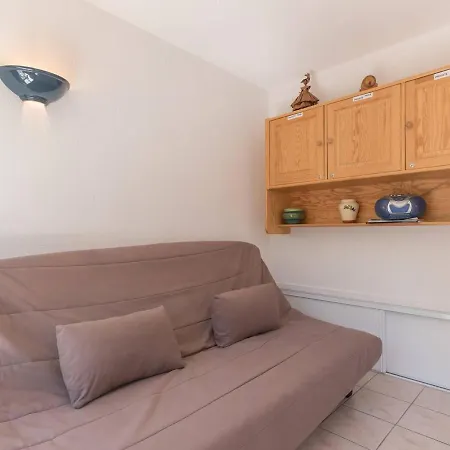 2 Pieces Avec Coin Nuit, Balcon, Parking Et Casier A - Proche Telecabine Et Centre - Fr-1-330c-16 * Briancon (Hautes-Alpes)