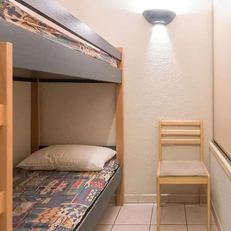 2 Pieces Avec Coin Nuit, Balcon, Parking Et Casier A - Proche Telecabine Et Centre - Fr-1-330c-16 Apartment *