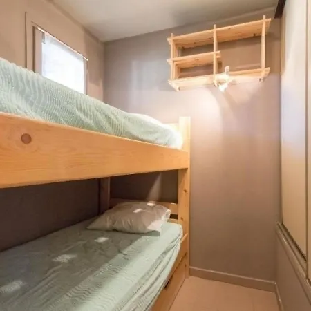 Apartment 2 Pieces Avec Coin Nuit, Balcon, Parking Et Casier A - Proche Telecabine Et Centre - Fr-1-330c-16 *