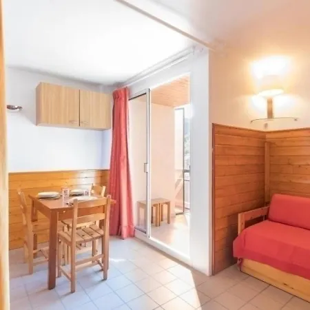 Apartment 2 Pieces Avec Coin Nuit, Balcon, Parking Et Casier A - Proche Telecabine Et Centre - Fr-1-330c-16 *